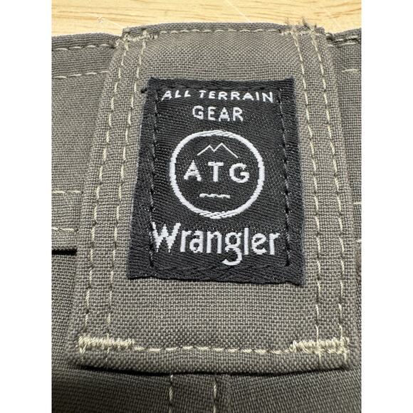 Wrangler ATG Pants Men's 40x32 Olive Stretch Hiking Workwear Outdoor Hunting - Picture 5 of 6